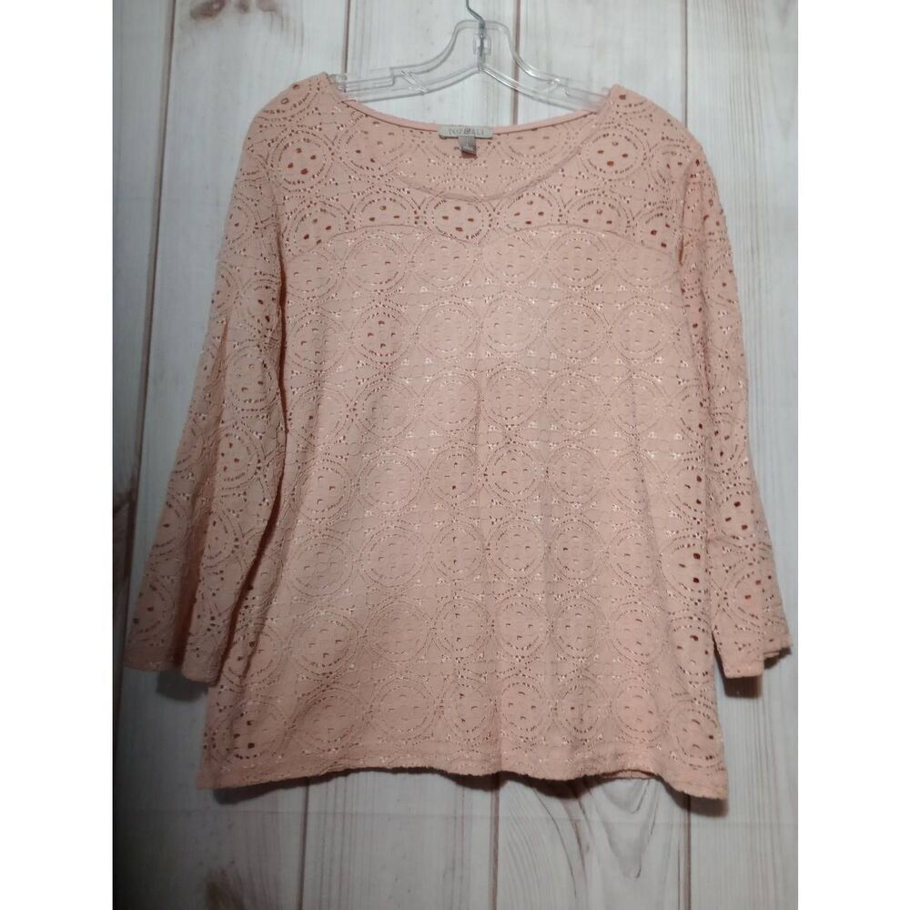 Roz & Ali Pink Eyelet Lace 3/4 Sleeve Top Size L Lined Scoop Neck Geometric